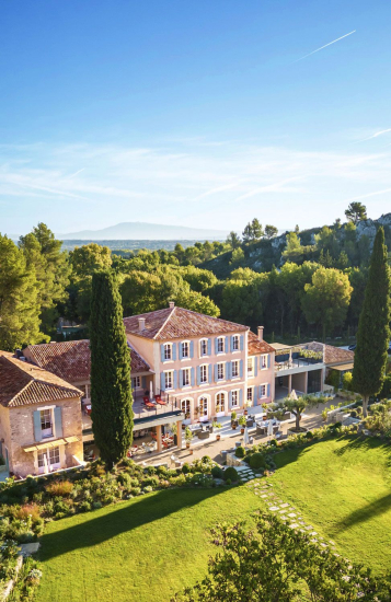 Domaine de Valmouriane, Hôtel de charme au cœur des Alpilles<br />