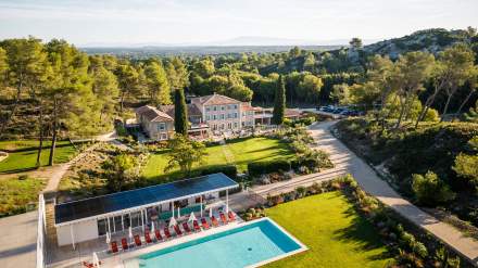 Domaine de Valmouriane, Hôtel de charme au cœur des Alpilles